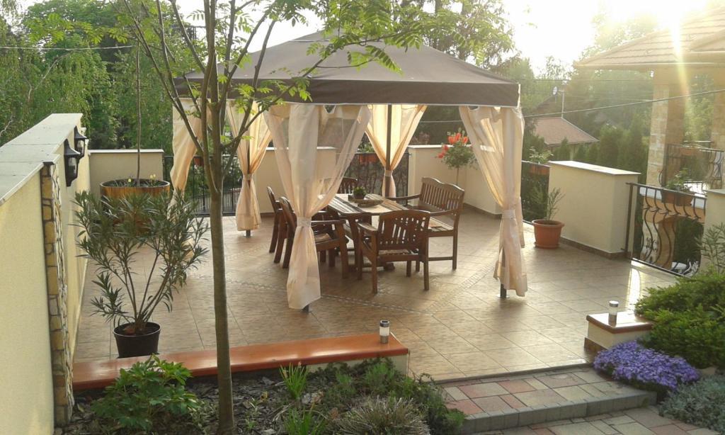 Janus Apartman Sarvar Exterior foto